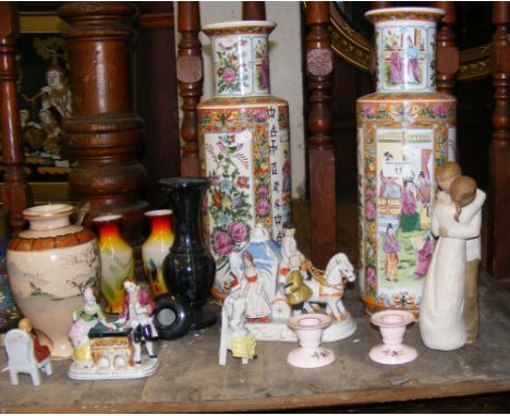 Various collectable ceramic ware, including vases