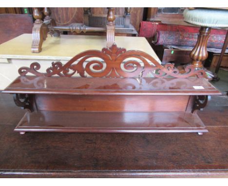 A 19th century mahogany table top shelf, width 33ins, height 14ins&nbsp;