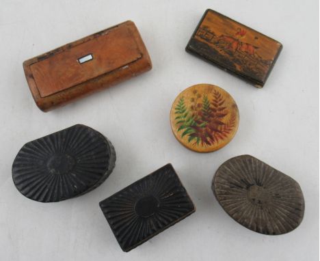A snuff box, decorated with a hunting scene and five others&nbsp;