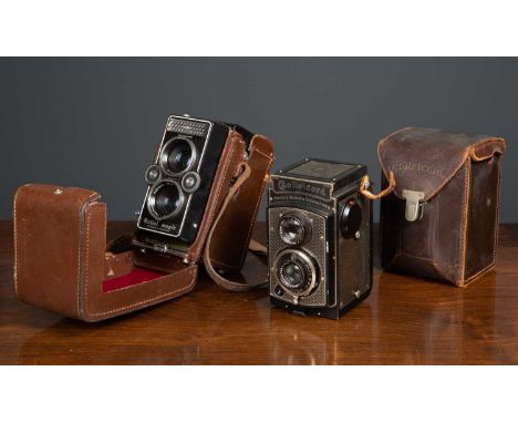 A Rollei Magic DBP DBGM Camera in a leather case together with a Rolleicord DRP DRGM camera in a leather caseCondition report