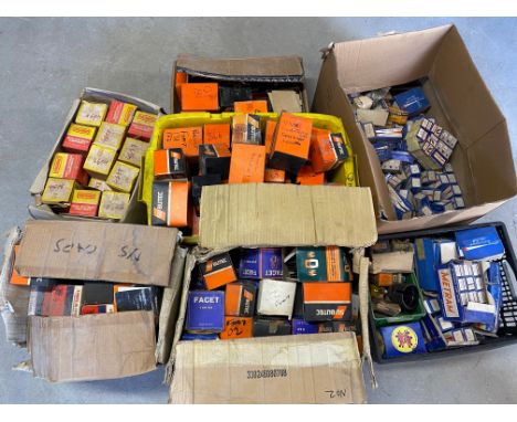 A quantity of n.o.s. parts to include Fiat 124, Renault 4/5 etc. approx. 200 distributor caps, plus two boxes of n.o.s. 6v li