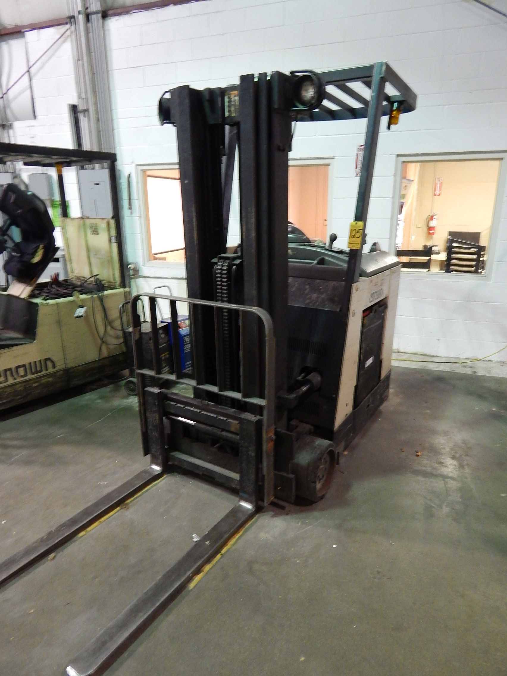 crown rc 3000 forklift