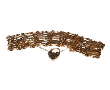 A gate link bracelet with a 9 carat gold padlock clasp, length 18.5cmCondition report: Gross weight 16.0 grams.