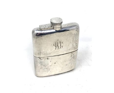 A silver hip flask, William Neale, Birmingham 1915, height 13cm.  CONDITION REPORT: 257g