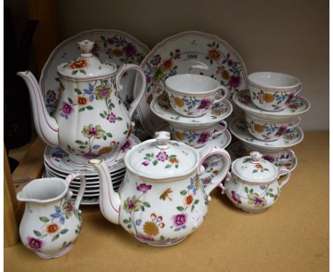 A Richard Ginori, Italy, Granduca pattern tea set for six comprising tea pot, coffee pot, cream jug, sugar bowl, side plates,