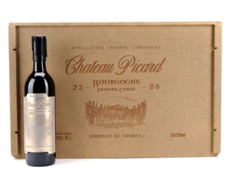 STAR TREK: PICARD (T.V. SERIES, 2020 - 2022) - Chateau Picard Bourgogne Wine Crate and Bottle - A Chateau Picard Bourgogne wi