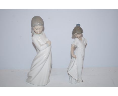 x2 Nao figures Tallest 26 cm 