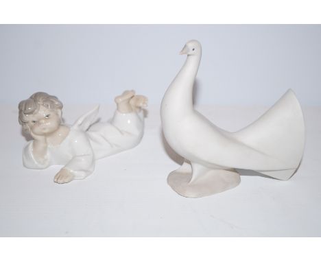 Nao figure of a dove together with Lladro cherub Largest 14 cm 