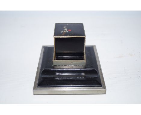 Japanese style inkwell