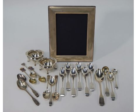 A quantity of Georgian and later silver spoons, inc. Scottish fiddle pattern salt ladle, GR, Glasgow 1830, six fiddle pattern