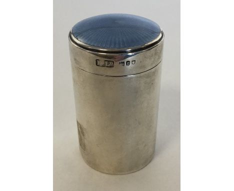 A good quality silver and enamel dressing table jar. London. By FS Ltd. Approx. 6.5 cms high. Approx. 67 grams. Est. £120 - £
