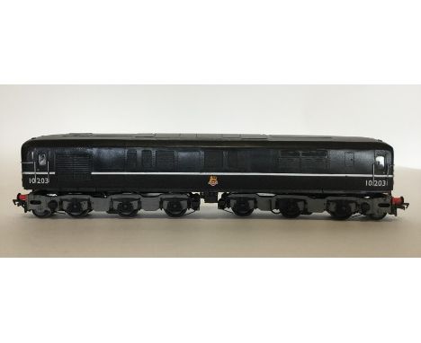 SILVER FOX: An 00 gauge boxed scale model locomotive numbered 10203 in black and silver. Est. £20 - £30.