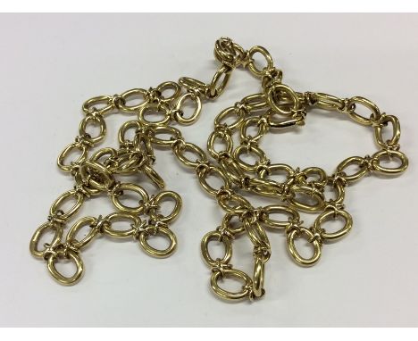 A good quality French 18 carat chain with ring clasp. Approx. 59 grams. Est. £2000 - £2500.