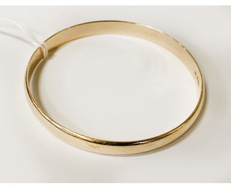 9CT GOLD BANGLE - 32 GRAMS APPROX
