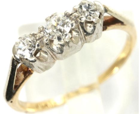 18ct gold diamond set trilogy ring, size K, 1.6g. P&amp;P Group 1 (£14+VAT for the first lot and £1+VAT for subsequent lots) 