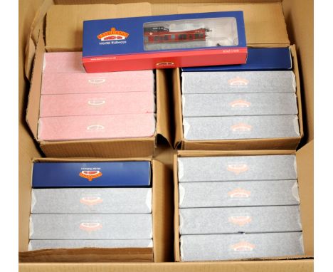 Bachmann Mixed group of rolling stock. Comprising 38-301 2x Trade boxes containing OTA Timber Wagon EWS + Lumber Load; 38-130
