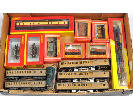 Hornby &amp; Lima Group of boxed &amp; unboxed loco &amp; rolling stock. To include Hornby (China) R4404A BR Passenger / Brak