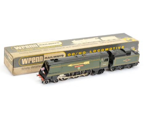 Wrenn W2266A 4-6-2 BR Green Streamlined West Country Class Loco No.34092 "City of Wells" with Golden Arrow adornments to side