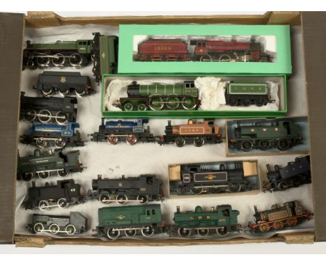 Hornby / Lima and other commercial 00 Gauge Locomotives consisting of 4-6-0 Loco &amp; Tender LNER green No. 8579, 2-6-0 Loco