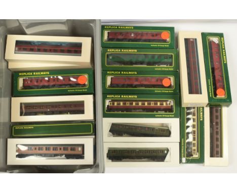 Hornby /Bachmann/ Replica Railways mixed group of 00 Gauge coaches consisting of SR Maunsell *2, LNER Thompson *4, BR Maroon 