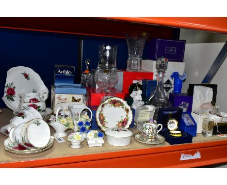 A COLLECTION OF CUT CRYSTAL AND CHINA TEA WARES, comprising a boxed Edinburgh Crystal perfume decanter, a boxed Edinburgh Cry