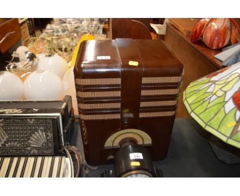 A vintage Echo Bakelite cased radio