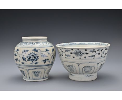 A Vietnamese 15th Century 'Hoi An Hoard' blue and white pottery bowl - 'Hoi An Hoard' item 110772 sticker to base with a furt