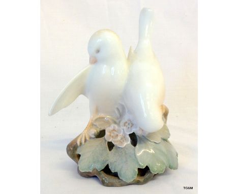 A Royal Copenhagen group of doves model no 402