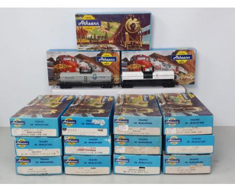 Fifteen boxed Athearn HO scale American Wagons, some constructed and others in kit form 