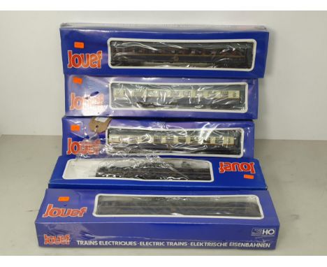 Five boxed Jouef HO scale CIWL Pullman Coaches 