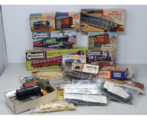 A quantity of Airfix and Kitmaster Kits, mainly unbuilt including No.7 Prairie Tank, British Railways Corridor Coach Brake Se