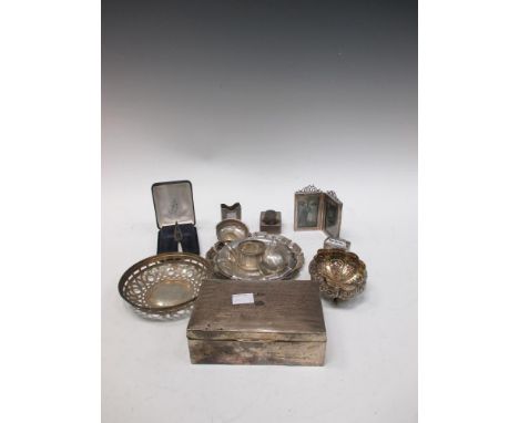 A miscellaneous collection of silver to include a small waiter, two dishes, one pierced, a toddy ladle (handle missing), a do