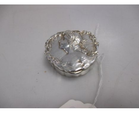 A Continental white metal snuff box, the cover relief decorated with figure of Bacchus, stamped 1800, 5cm wide  