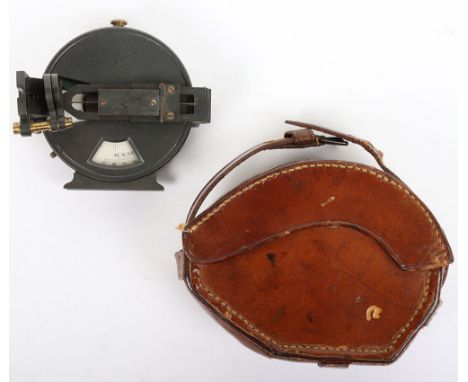 WW1 Officers Prismatic Surveyors Compass: Painted brass compass with PATENT No 1926 with mounts to back and side, complete wi