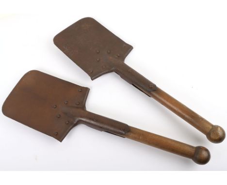 2x WW1 German Entrenching Tools, both having steel heads with wooden handles. Some pitting to the shovel head. (2 items) Late