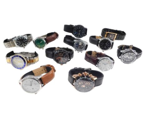 Twelve replica gentlemans dress wristwatches and chronographs, including Southberg, TWS, Titoni, Doobo, and Zenith, cased.