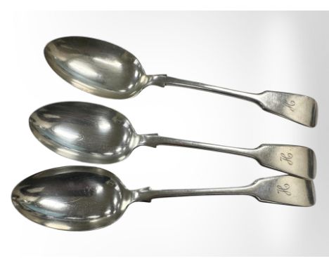 Three Victorian silver table spoons, John Round & Son Ltd, Sheffield 1899, length 21.5cm.  CONDITION REPORT: 218.4g