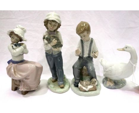 Three mixed Nao figurines, no cracks, chips or visible restoration. P&amp;P Group 2 (£18+VAT for the first lot and £3+VAT for