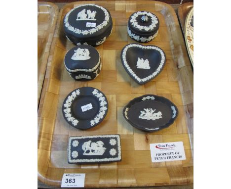 Tray of Wedgwood black and white Jasper ware items to include: trinket boxes and pin dishes. (7)