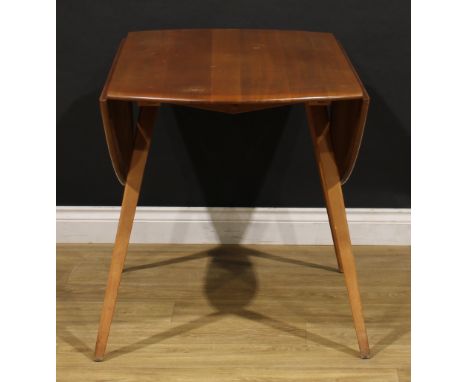 An Ercol Windsor drop leaf dining table, 71cm high, 65.5cm opening to 124.5cm long, 113.5cm wide