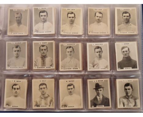 Cigarette cards, Phillips, Footballers 'K' size (Pinnace), a collection of approx. 650 cards with numbers ranging between 1 -