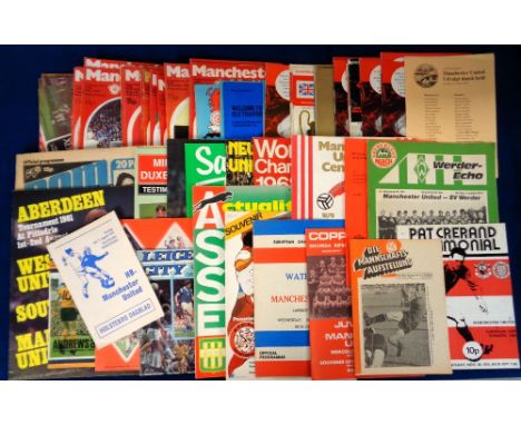 Football programmes, Manchester Utd, a collection of 200+ Home and Away programmes 1960's onwards including League, FAC, Leag