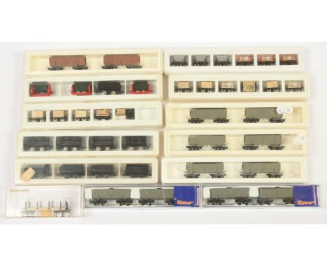 Roco HOe/009 Gauge Group of 13x Boxes of Wagon Set to include 5x Ref. 34610 Feldbahn Twin Bogie Truck Sets plus others (see p