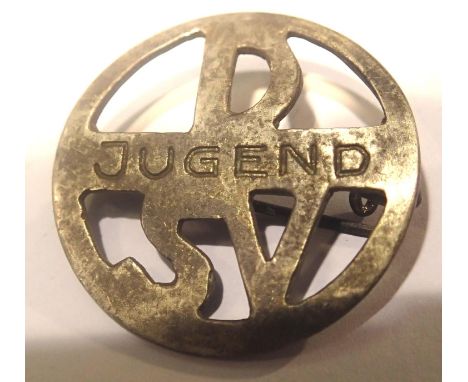 WWII Hitler Youth skiing award badge. P&amp;P Group 1 (£14+VAT for the first lot and £1+VAT for subsequent lots) 