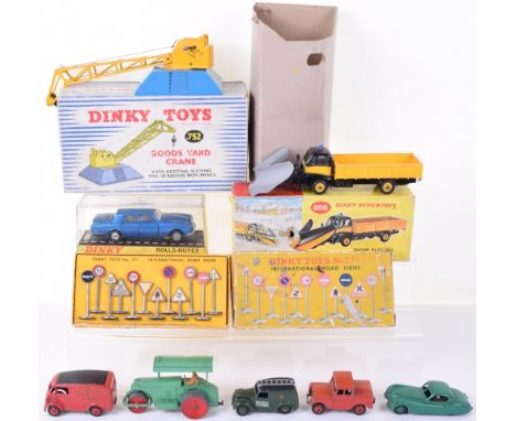 Dinky boxed and loose vehicles and accessories, boxed 958 Snow Plough, good condition, box fair some rubs and hole to lid, 75