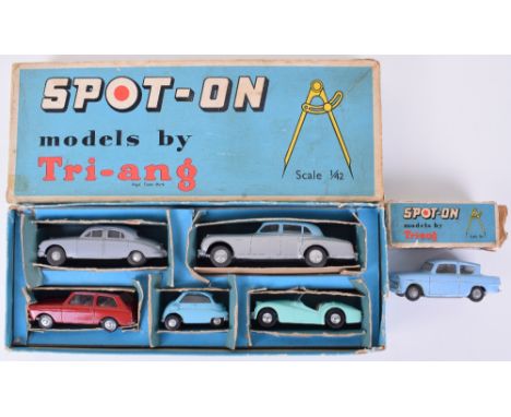 Triang  Spot-on Presentation set ‘A’, boxed set containing 102 Bentley, light blue/silver, 108 Triumph TR3, turquoise, 114 Ja