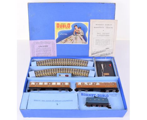 Hornby Dublo EDP1 Passenger Train 3-Rail Set “Sir Nigel Gresley” boxed set containing 4-6-2 Sir Nigel Gresley locomotive and 