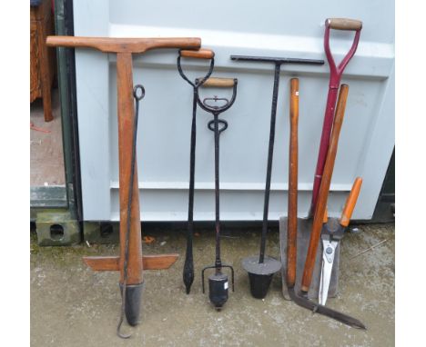 Selection of vintage groundwork tools and implements 