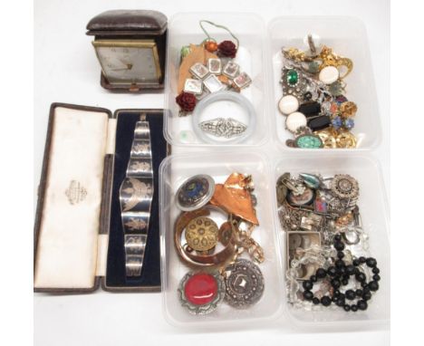 Antique and modern costume jewellery including a white metal and mother of pearl cameo bracelet, a jade bangle, an Indonesian