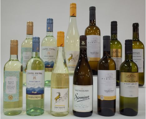 12 BOTTLES ITALIAN WHITE WINECavit 2 x Spar Regional Selection Pinot Grigio 2021 and 2 x Alta Italia Pinot Grigio 2021; Mezza